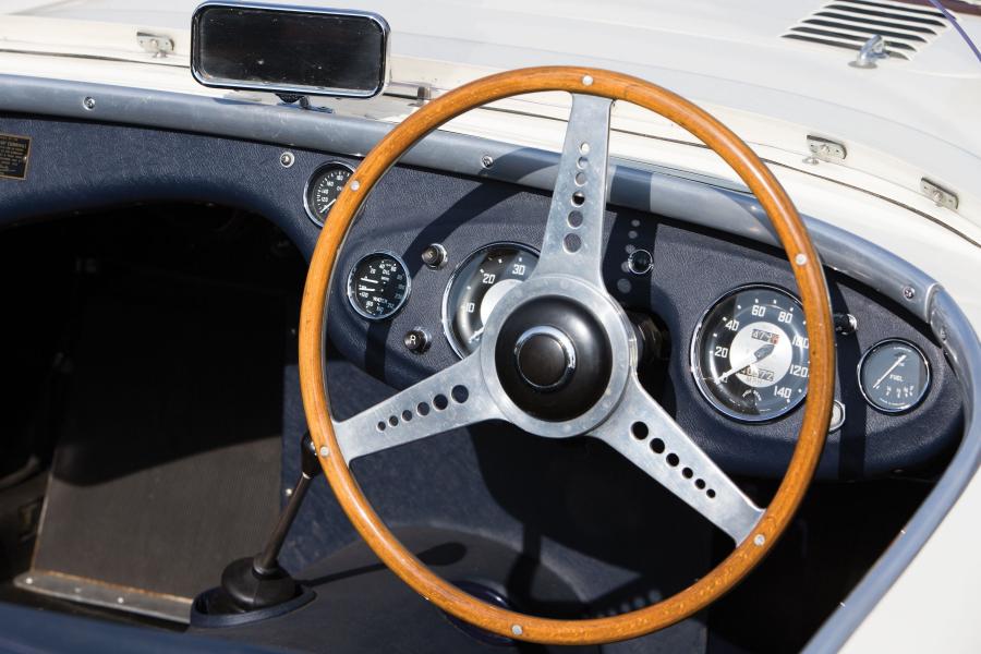 Торпедо Austin-Healey 100S 1954 года  (фото 24 из 32)